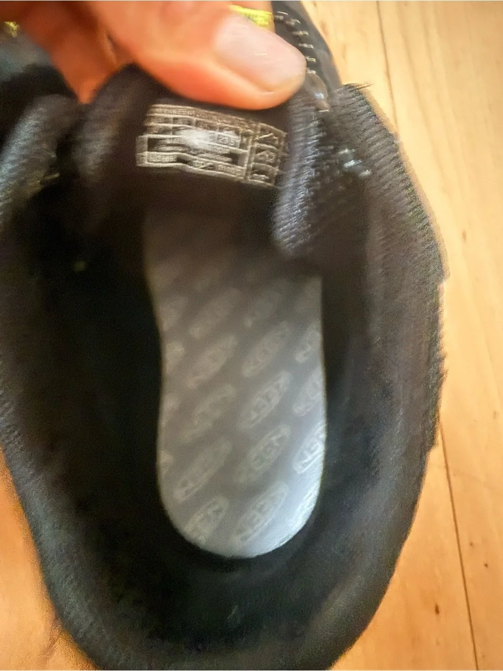 Keen Kid’s Black Hiking Boots with Yellow Accents Size 5